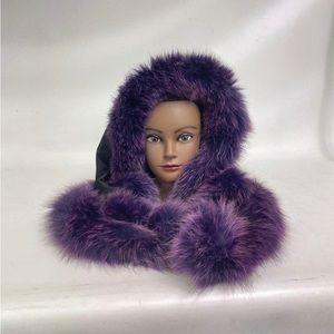 VINTAGE TARJA NISKANEN HELSINKI FINLAND WOMEN'S PURPLE FUR HOOD &
SCARF COMBO
